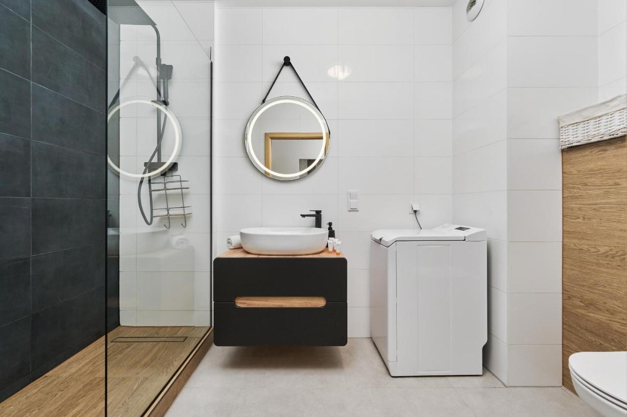 Nowa Manufaktura Apartment Wroclaw Krzyki By Noclegi Renters Экстерьер фото
