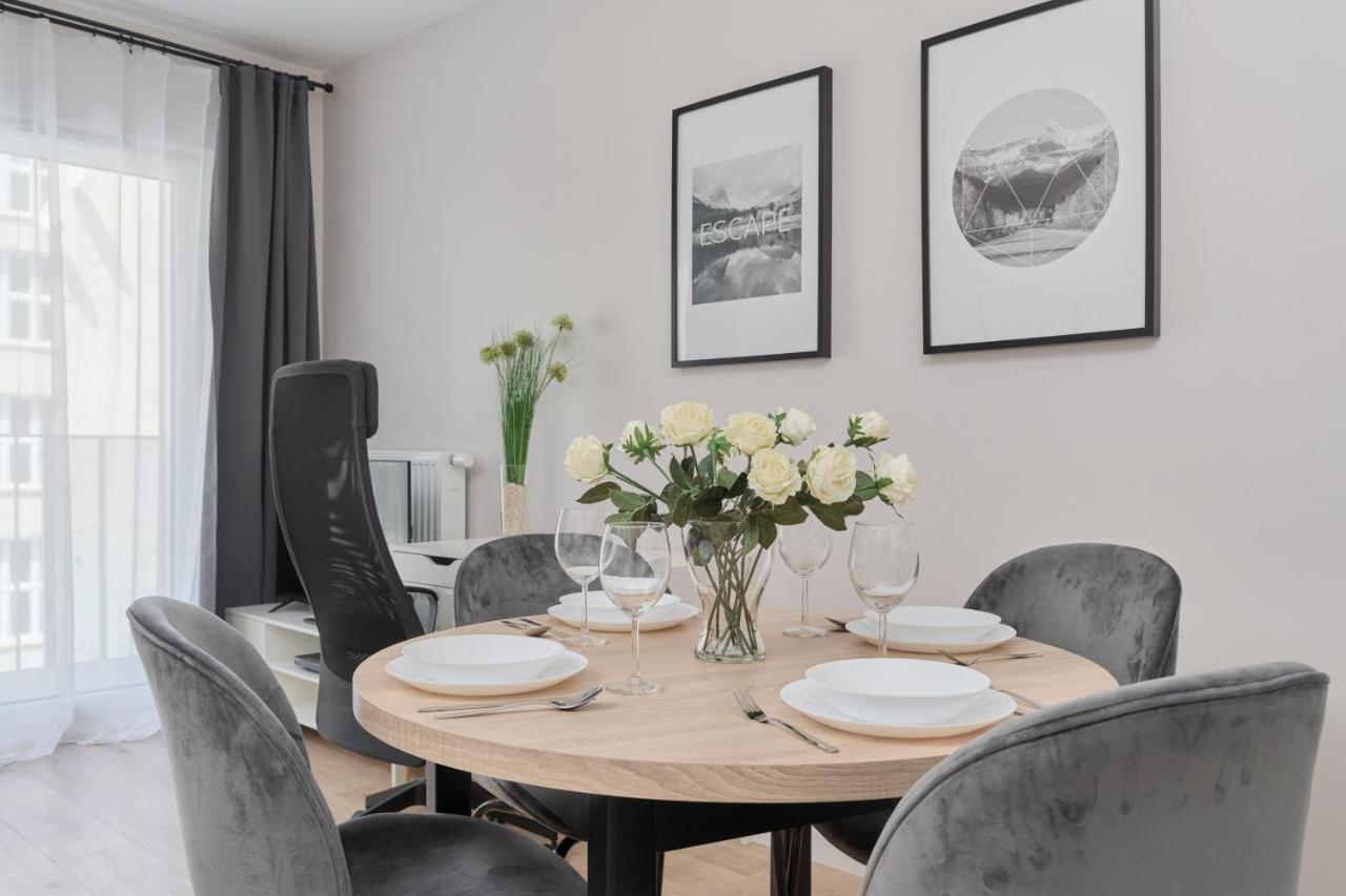 Nowa Manufaktura Apartment Wroclaw Krzyki By Noclegi Renters Экстерьер фото